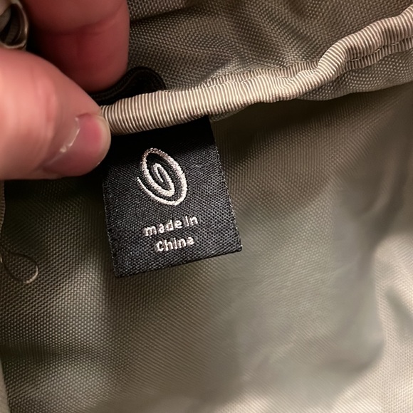 Small Timbuk2 message bag - Picture 5 of 7